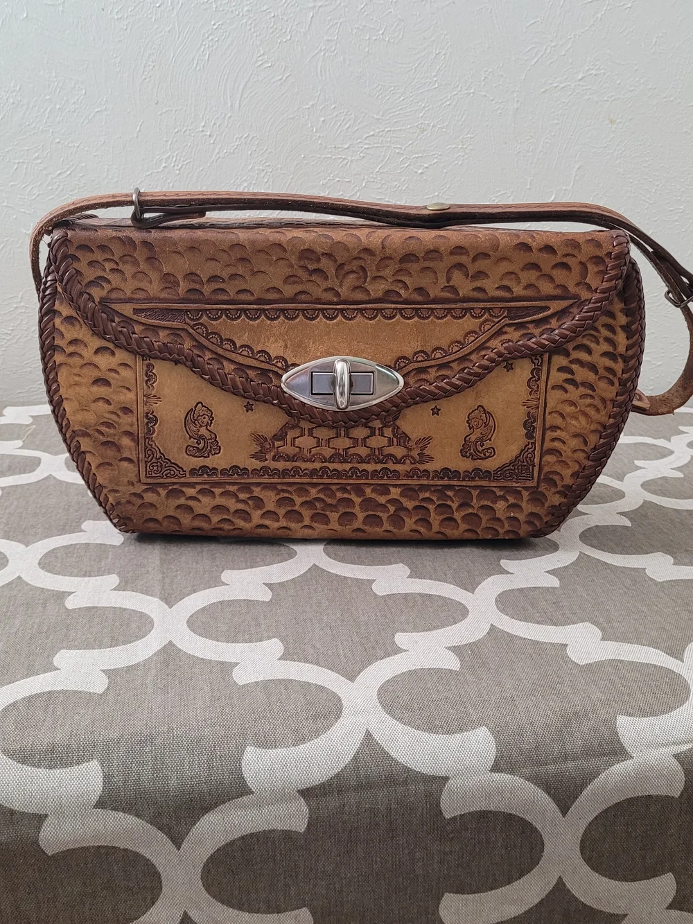 Vintage Handcrafted Brown Tooled Leather Women's Shoulder Bag